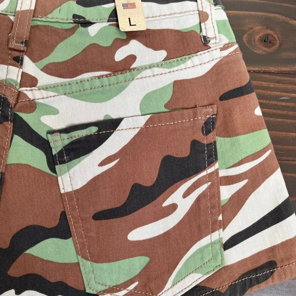 Vibrant M.I.U. Micro Shorts High Rise Green Black Camo NWT Juniors Large